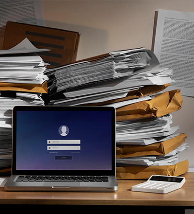Mediante la NCG 519, dictada luego del proceso de consulta pública realizado entre el 19 de agosto y el 27 de septiembre de 2024, la CMF ha aplazado la obligación de reportar por primera vez una memoria integrada para los emisores de valores que aún no lo han hecho; ha adoptado normas internacionales en materia de sustentabilidad; y ha excluido de la obligación de presentar una memoria integrada a las entidades para las que la exigencia regulatoria resulta proporcionalmente más costosa.